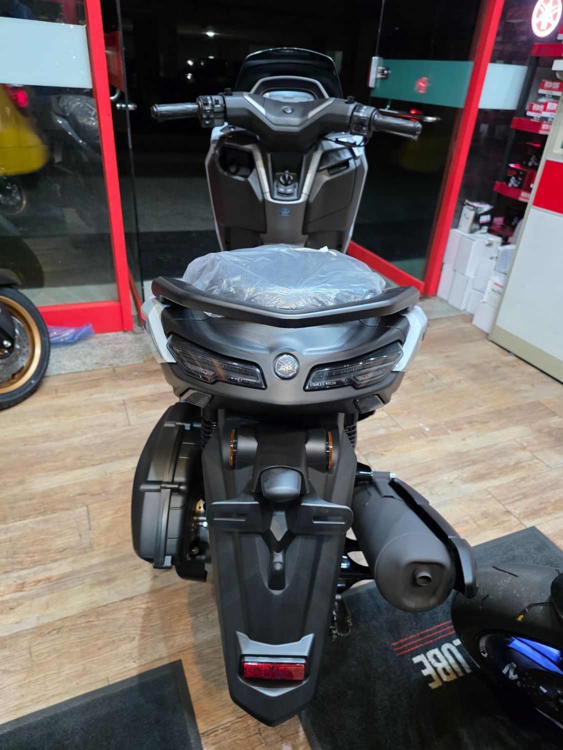 야마하 NMAX 125 26