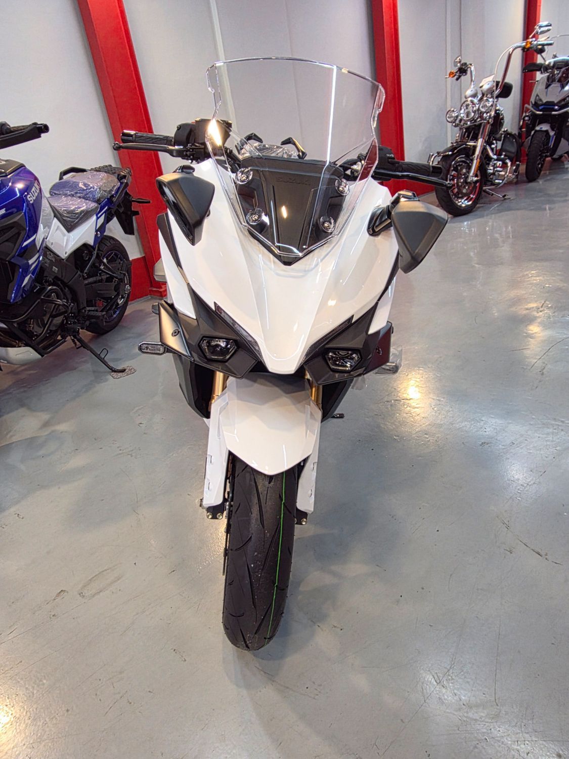 스즈키 GSX S 1000 GT main