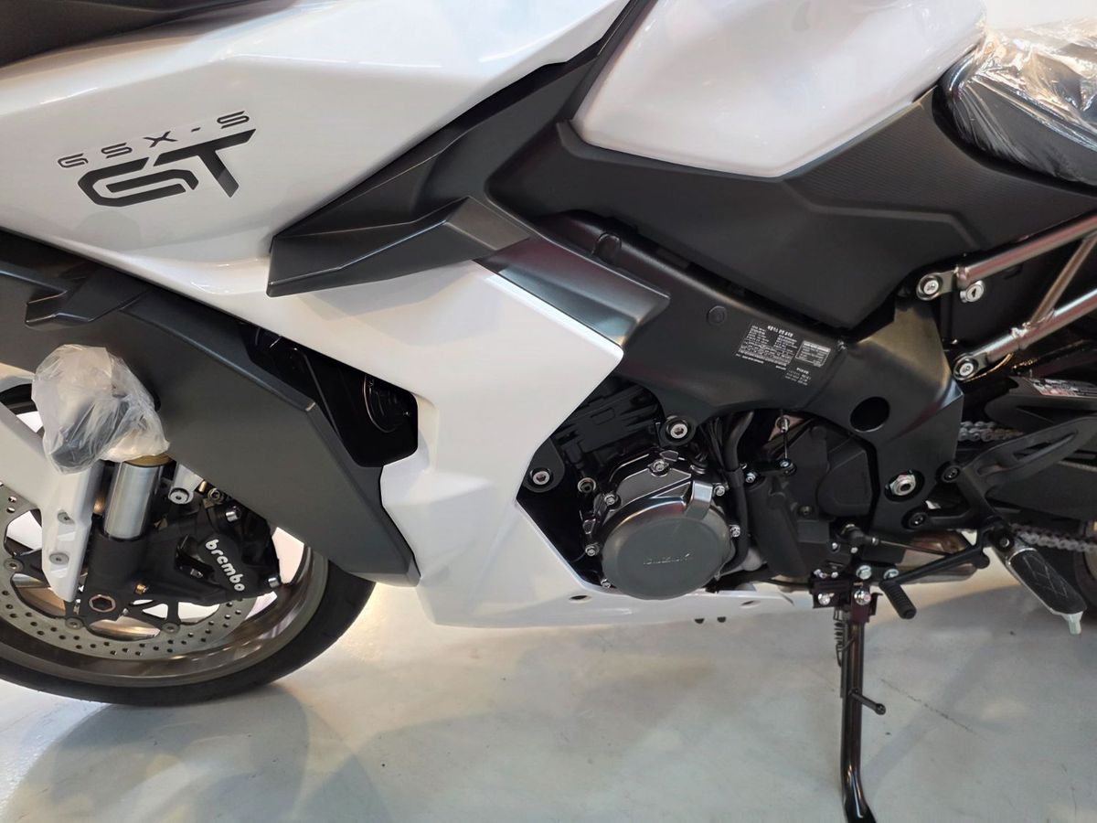 스즈키 GSX S 1000 GT thumb 2