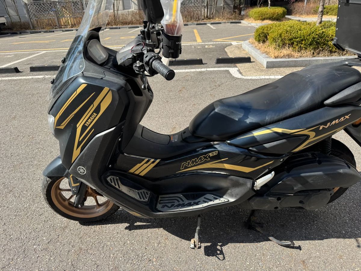 야마하 NMAX 125 9