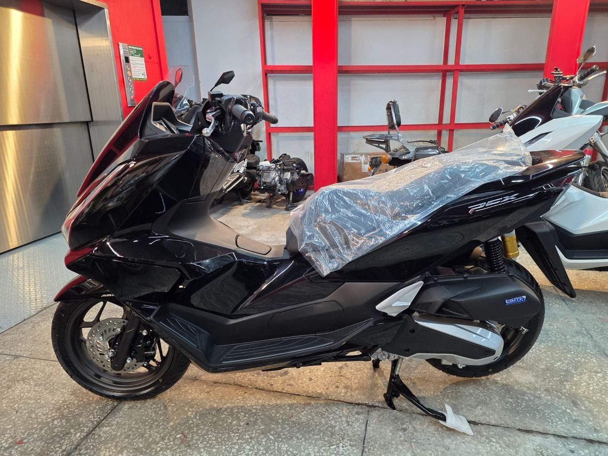 혼다 PCX 125 17