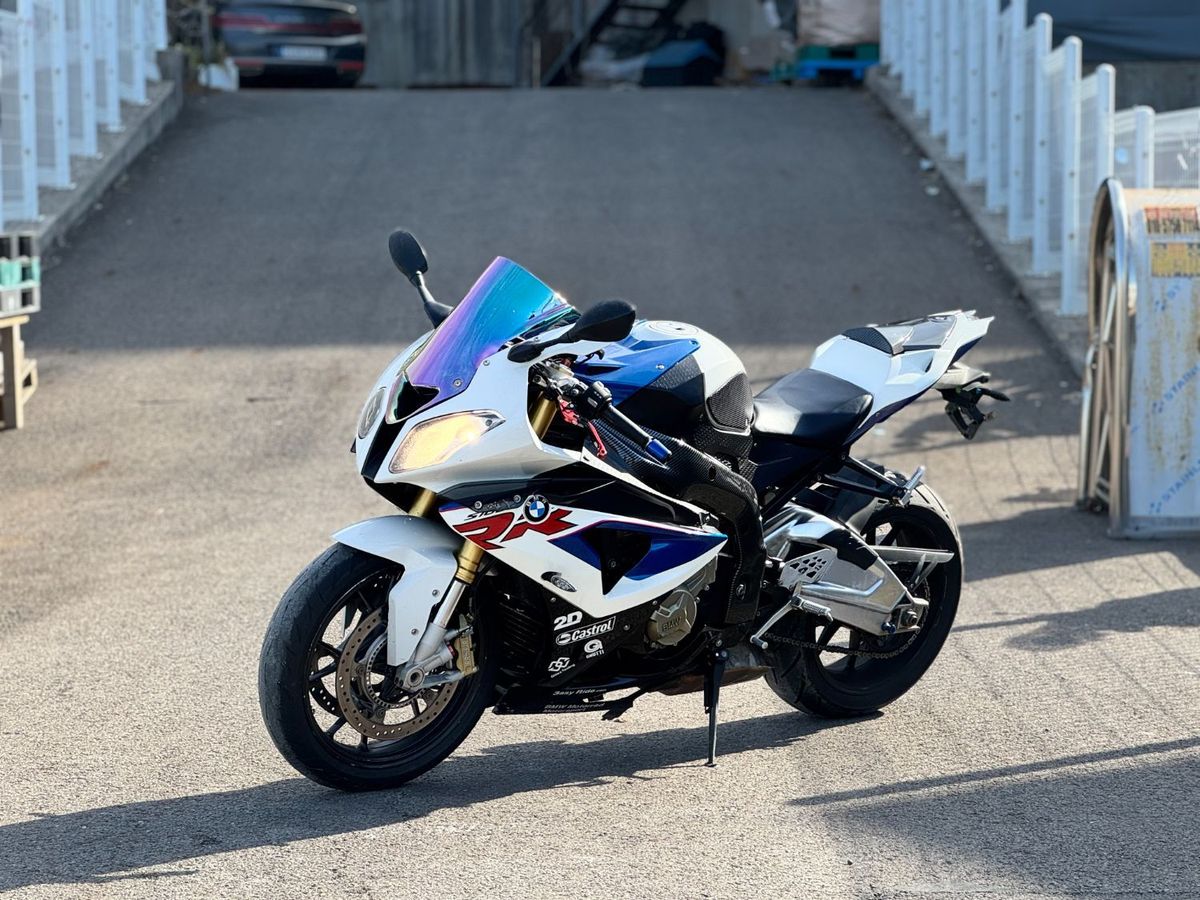 BMW S 1000 RR more