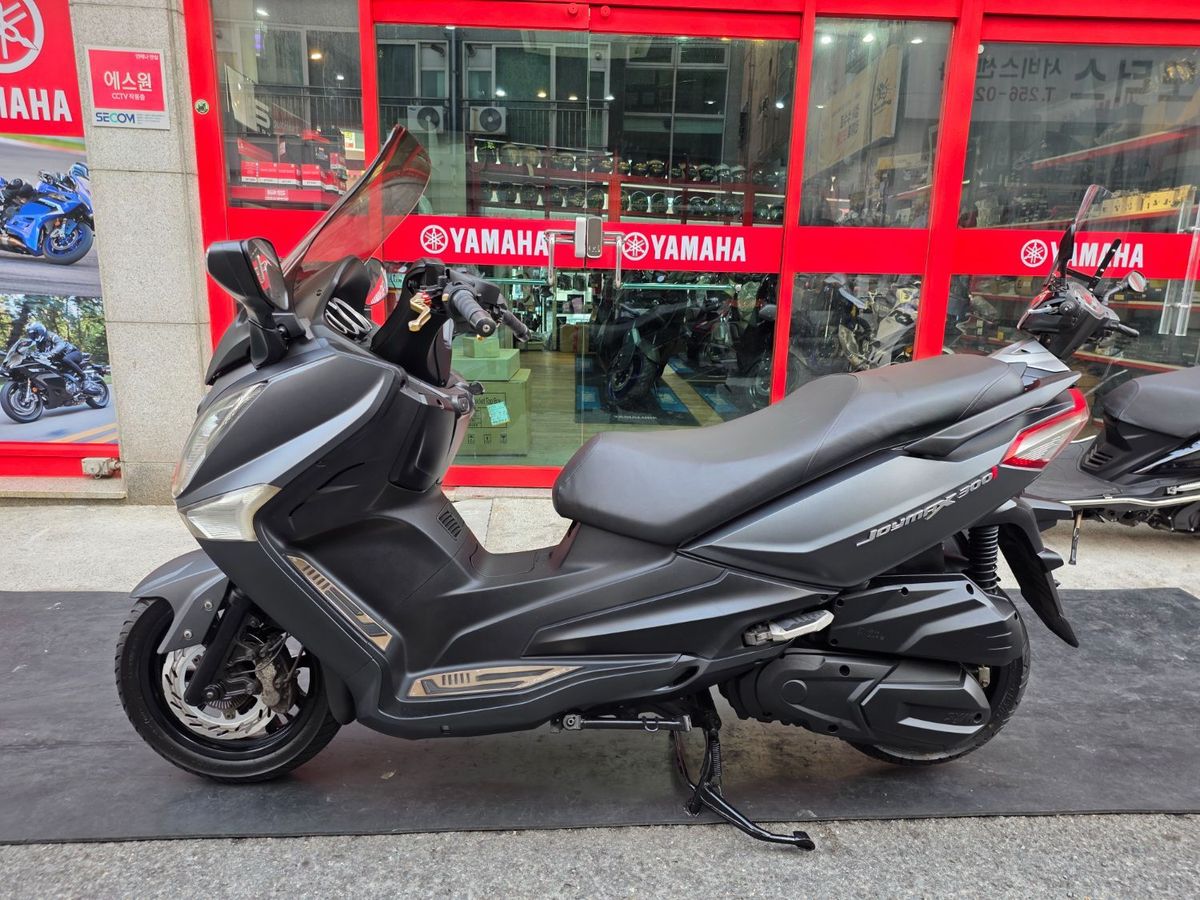 SYM 조이맥스 300 i 7