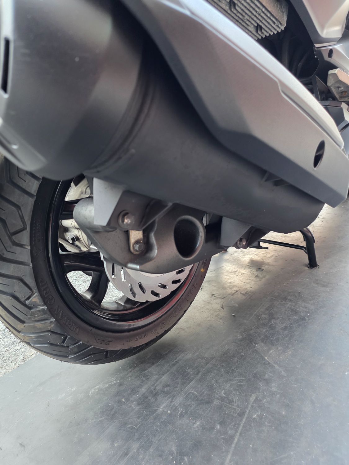 SYM 조이맥스 300 i 11