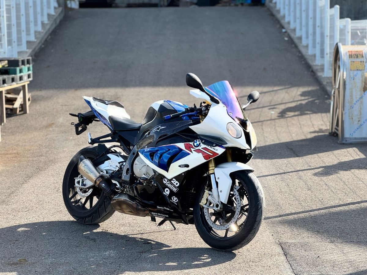 BMW S 1000 RR main