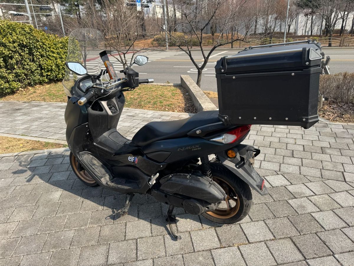 야마하 NMAX 155 6