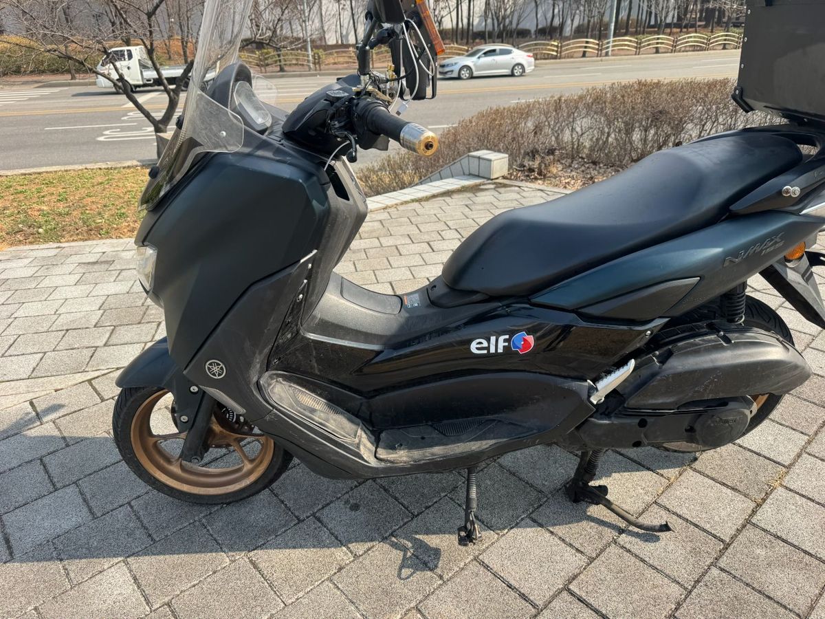 야마하 NMAX 155 11