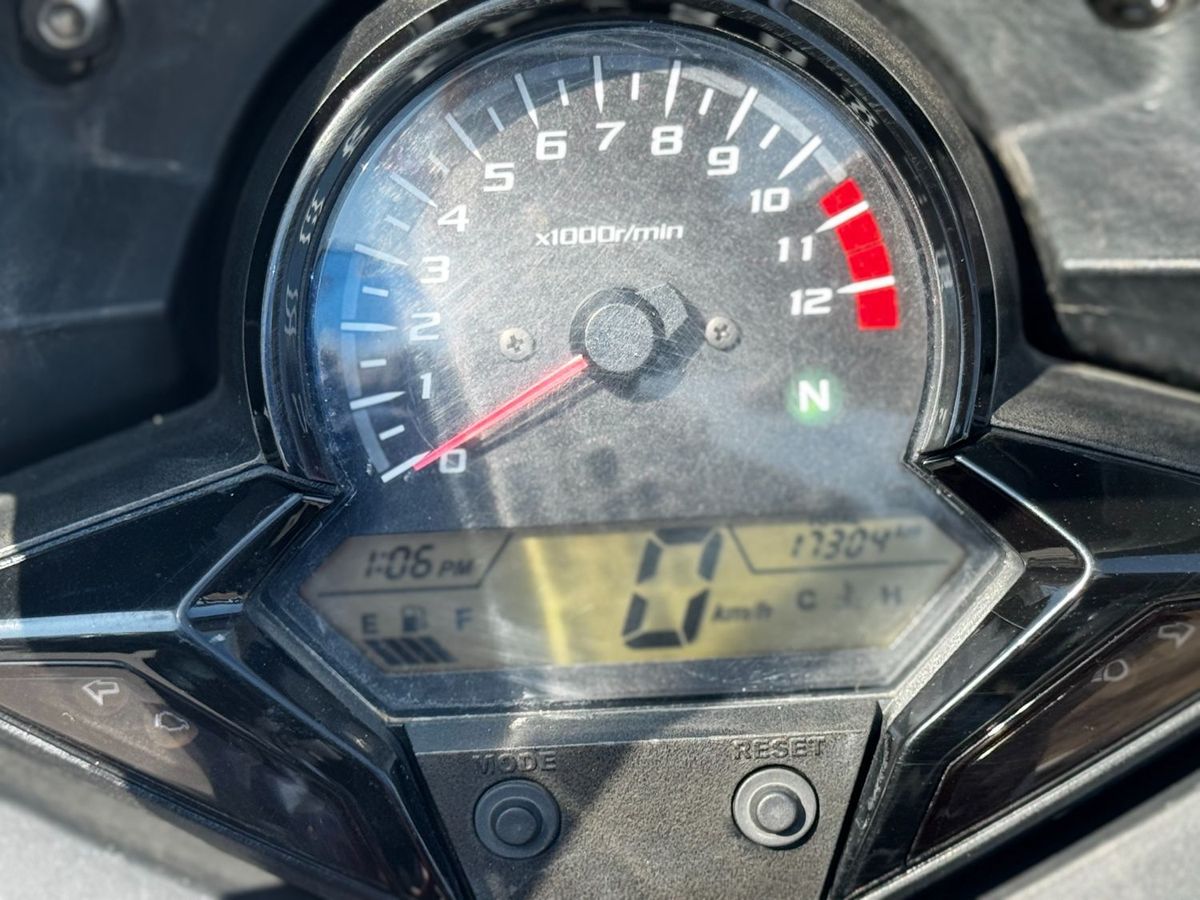 혼다 CBR 300 R 8