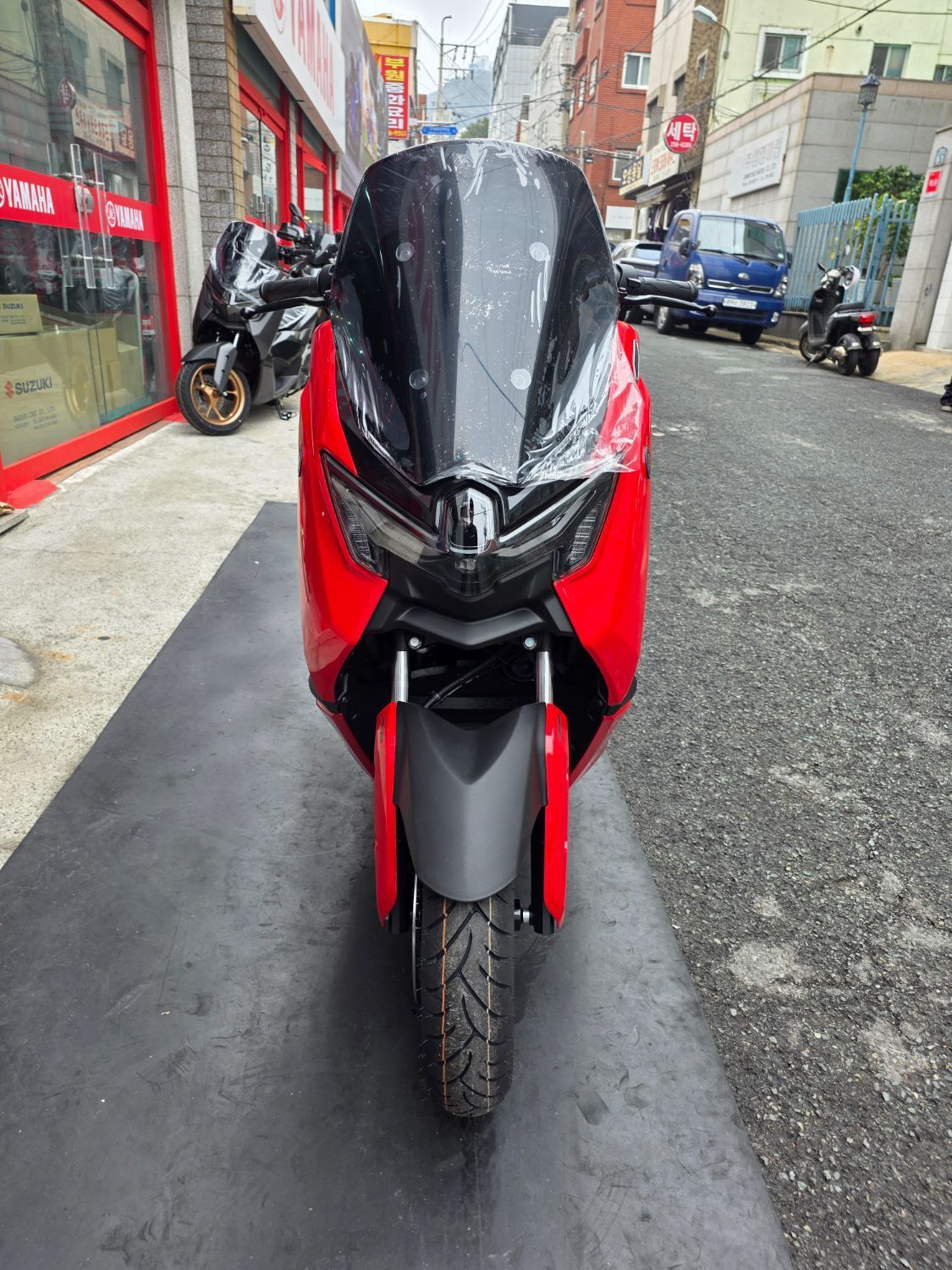 야마하 NMAX 155 11