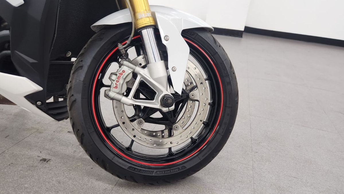 BMW S 1000 R thumb 2