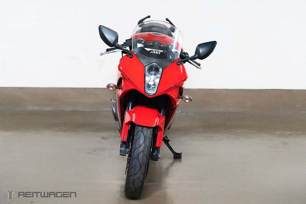 KR모터스 코멧 250 R more
