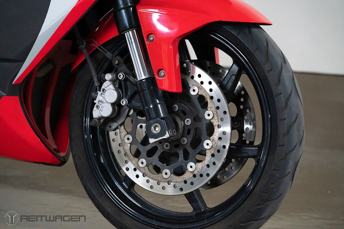 KR모터스 코멧 250 R 19