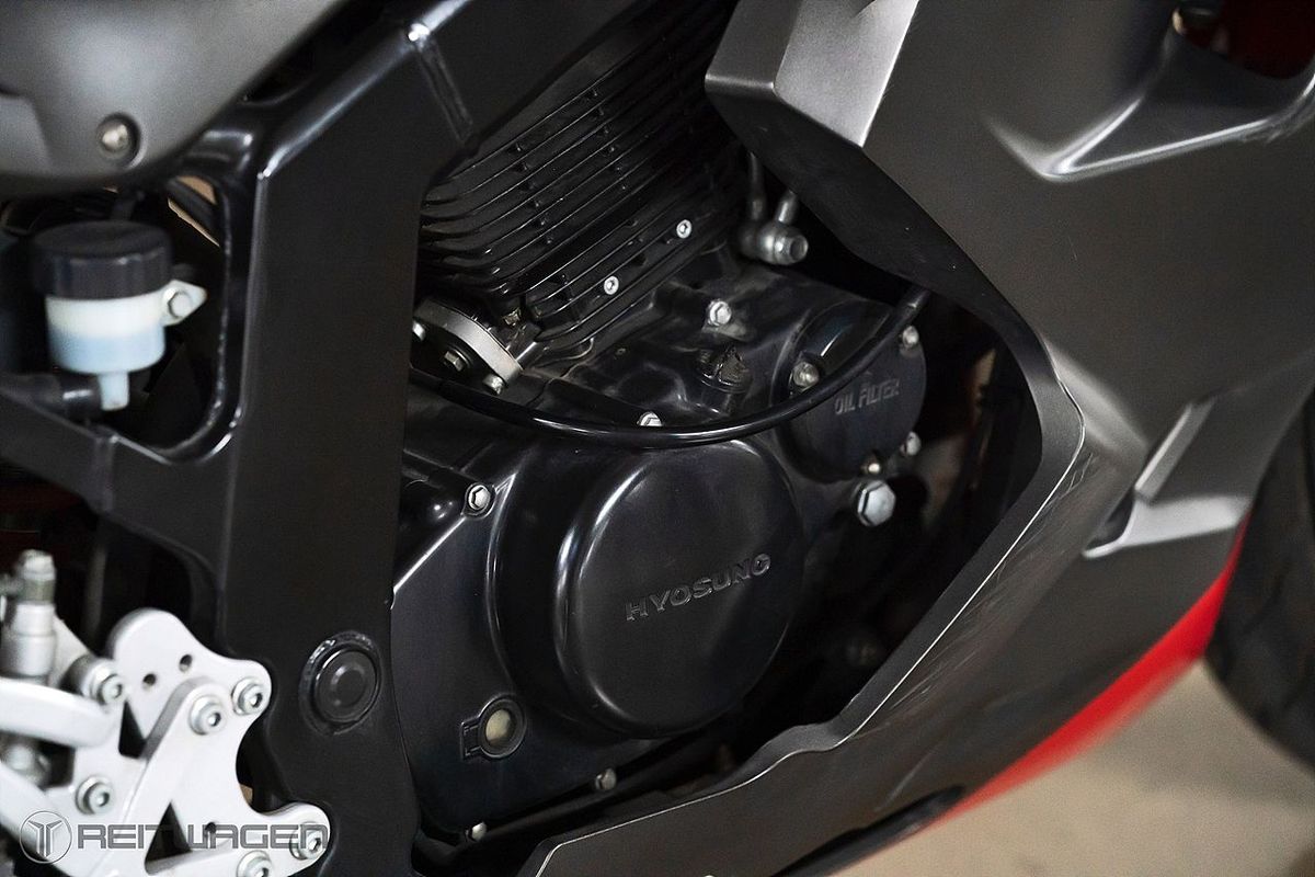 KR모터스 코멧 250 R 15