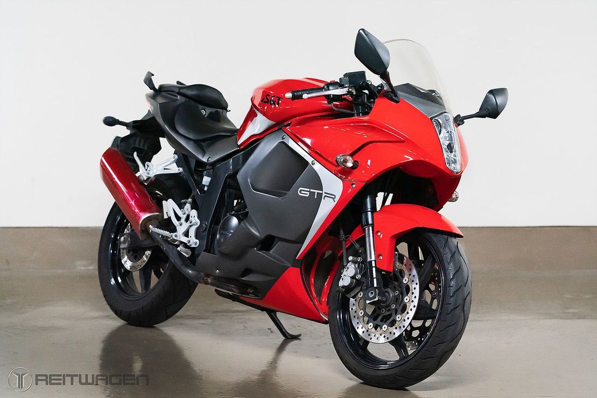 KR모터스 코멧 250 R 5