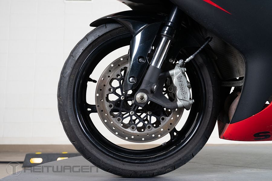 스즈키 GSX R 600 13