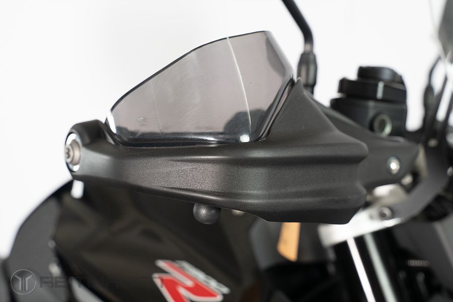 BMW F 900 R 19