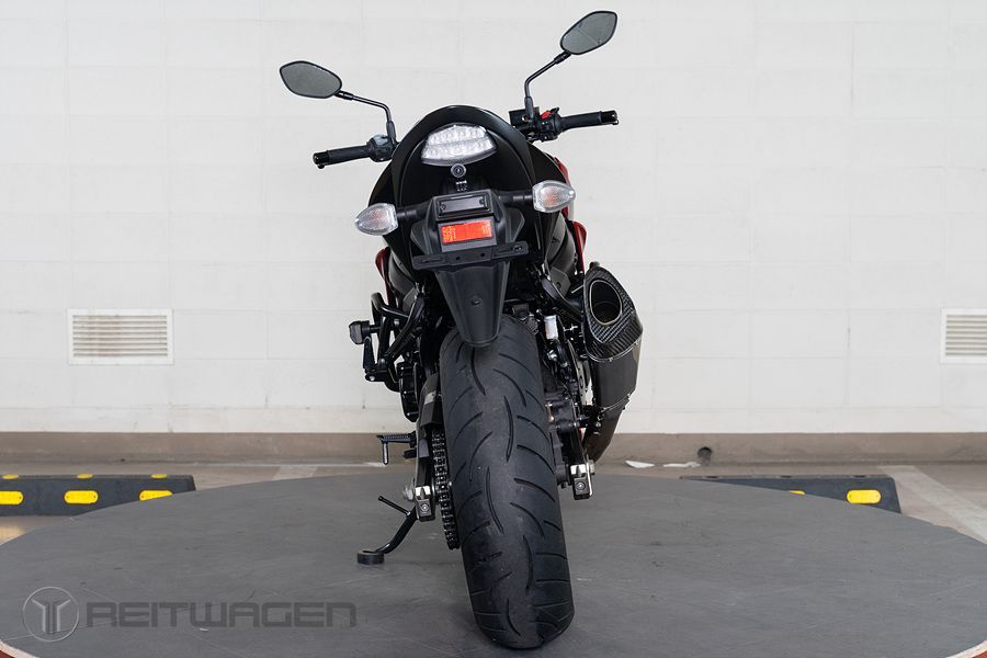 스즈키 GSX S 750 4