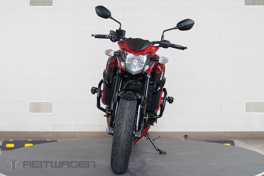 스즈키 GSX S 750 more