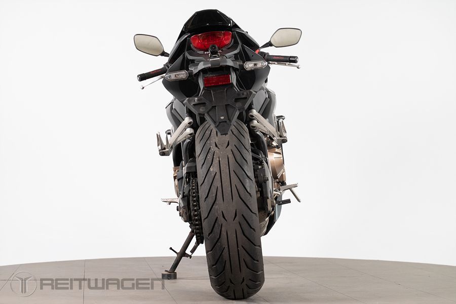 혼다 CBR 650 R MT 4
