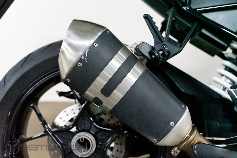 KTM 1290 슈퍼듀크 R 20