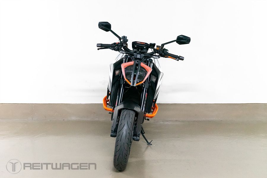 KTM 1290 슈퍼듀크 R more