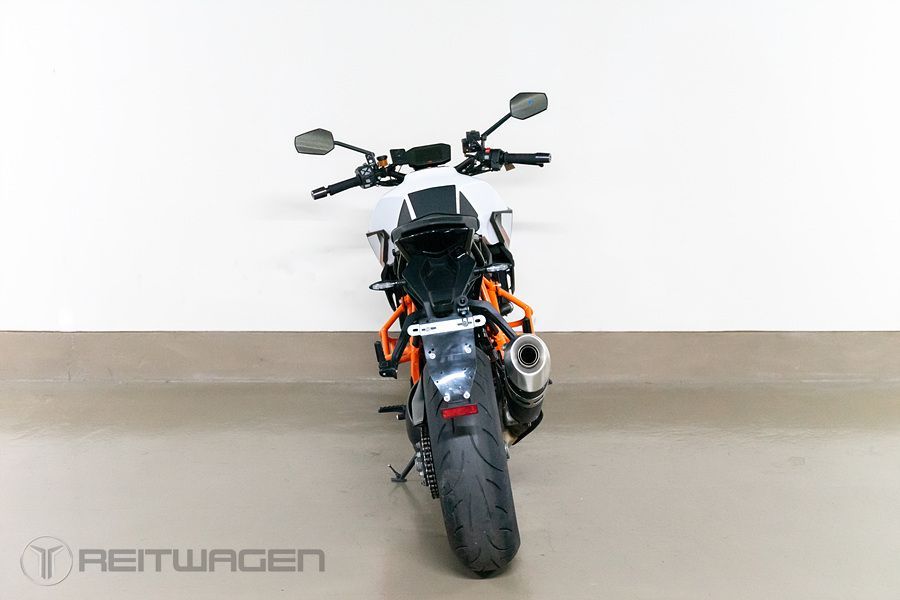 KTM 1290 슈퍼듀크 R 4