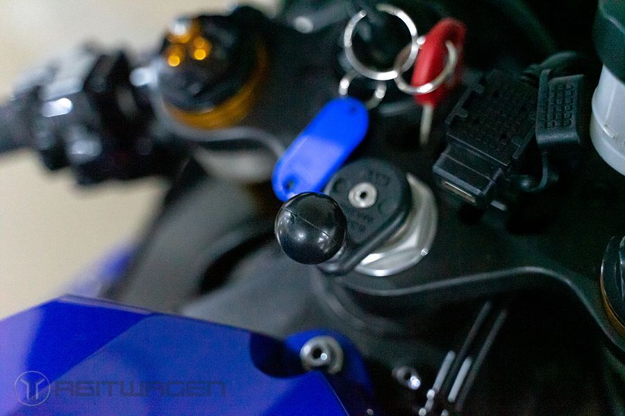 야마하 YZF R1 7
