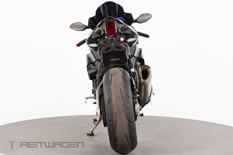 야마하 YZF R1 M 4