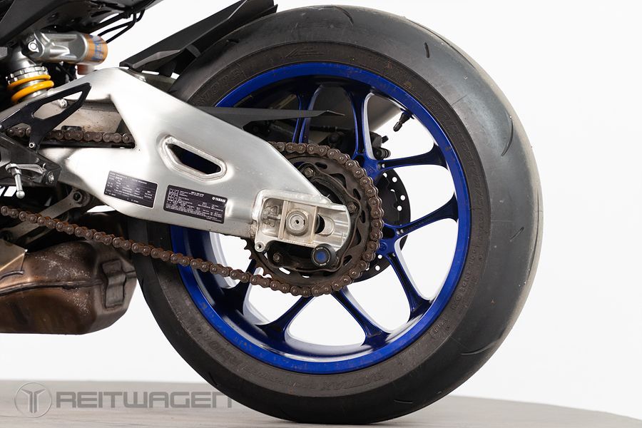 야마하 YZF R1 M 13