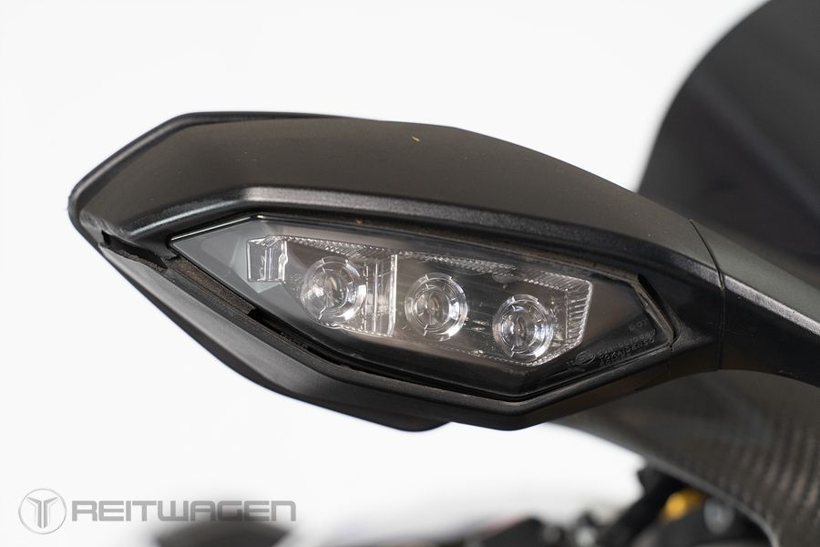야마하 YZF R1 M 23