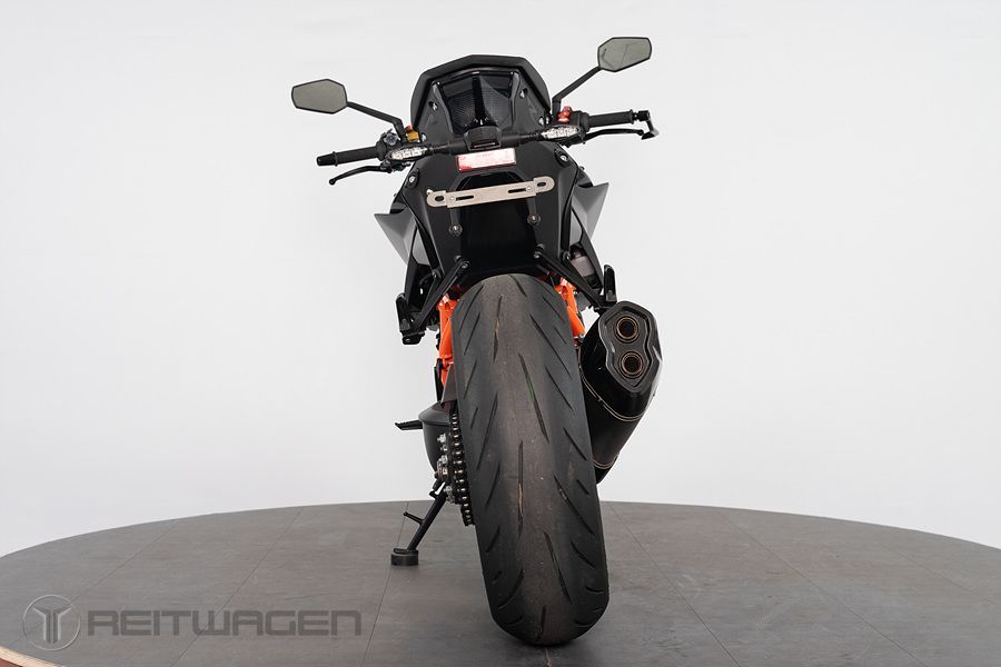 KTM 1290 슈퍼듀크 R 4