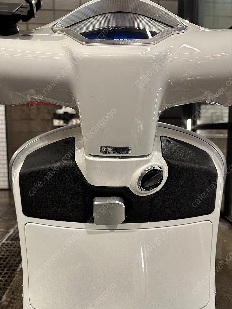 베스파 GTS 125 슈퍼스포츠 8