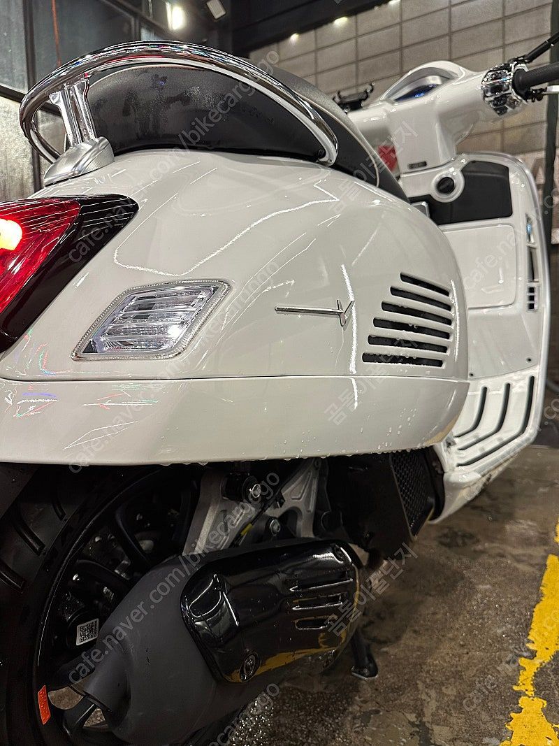 베스파 GTS 125 슈퍼스포츠 13