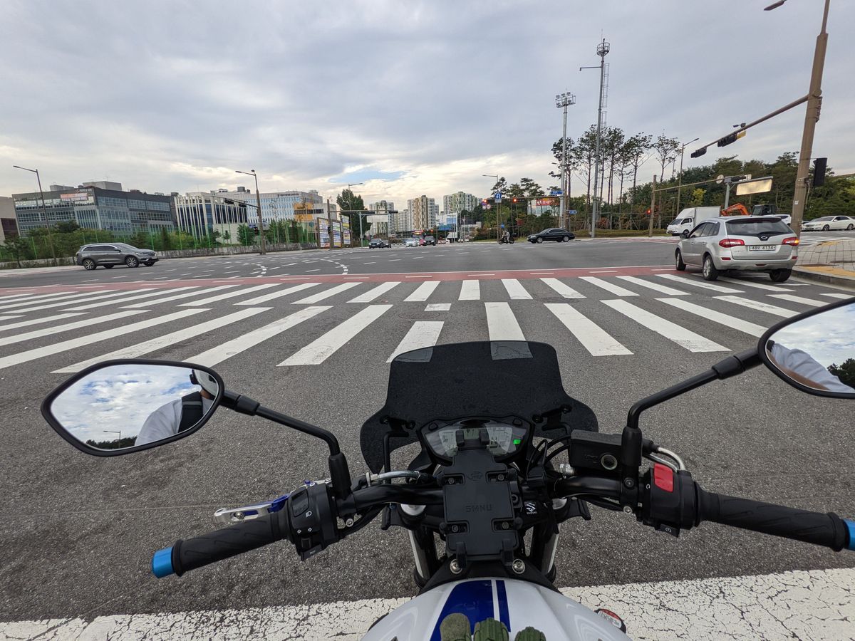 스즈키 SV 650 more