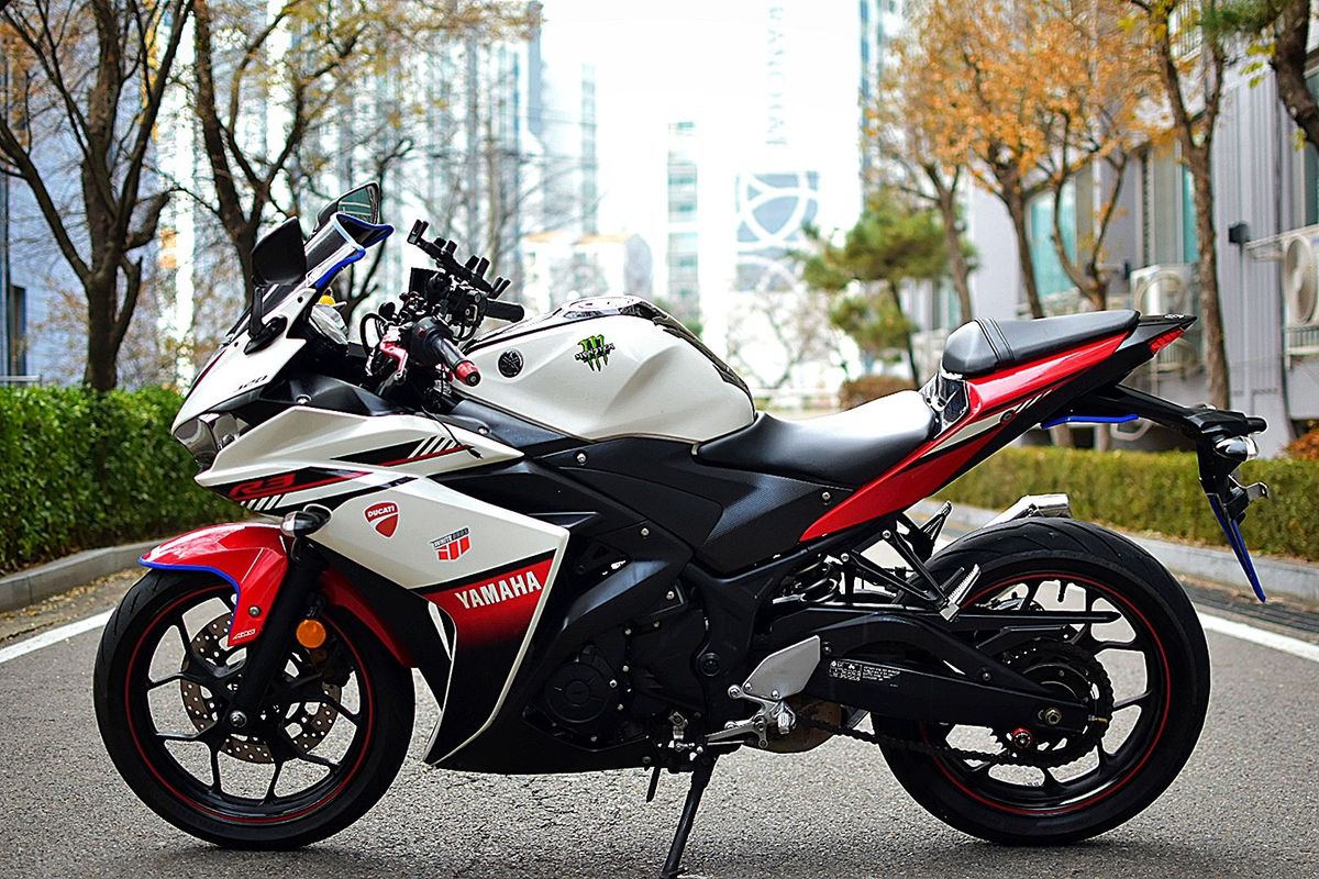 야마하 YZF R3 4