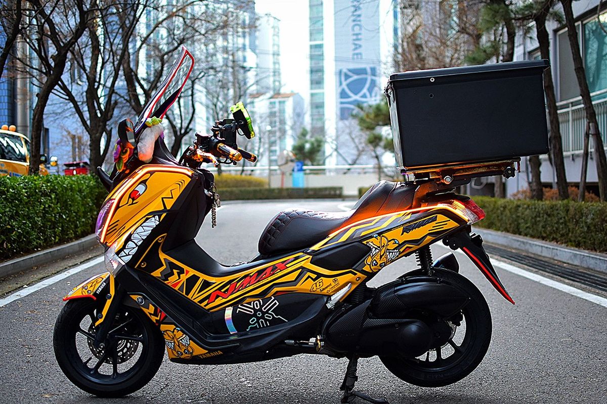 야마하 NMAX 125 4