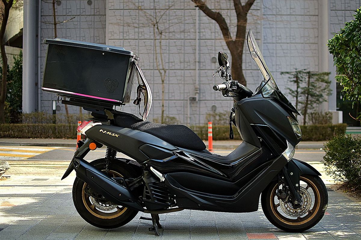야마하 NMAX 125 more