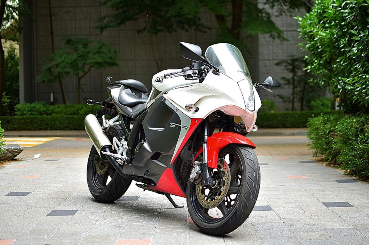 KR모터스 코멧 250 RC main