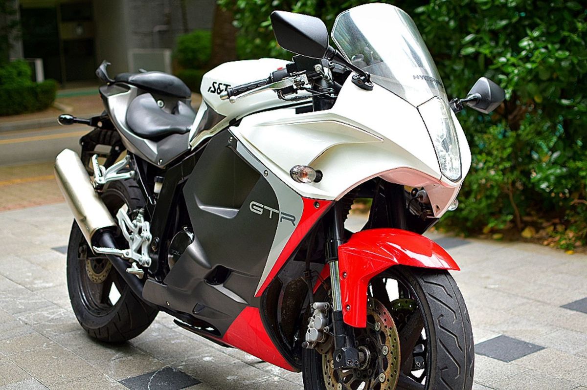 KR모터스 코멧 250 RC 8