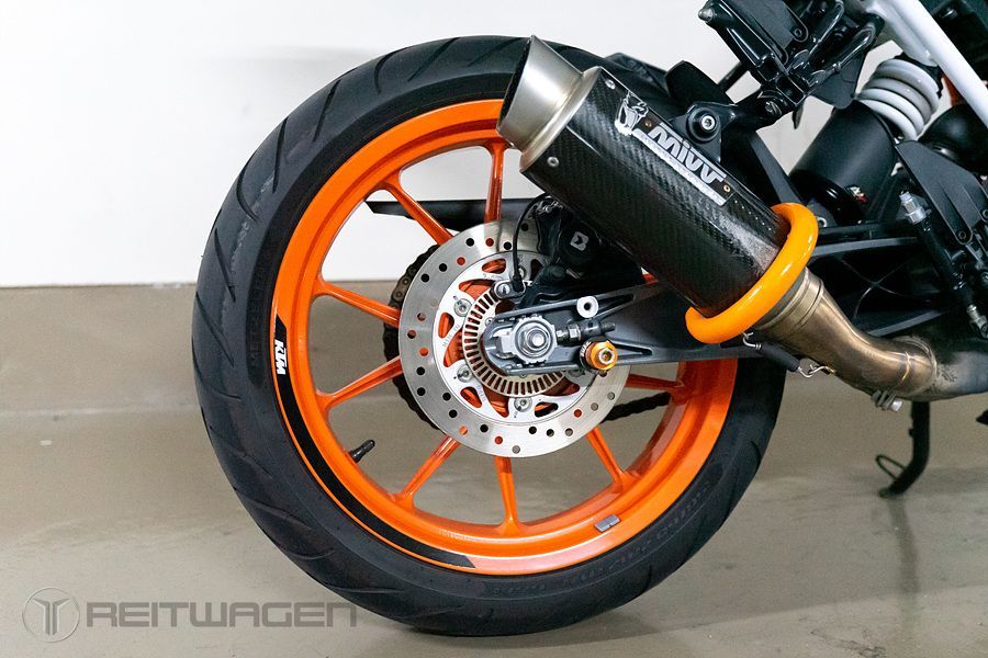 KTM 390 듀크 18
