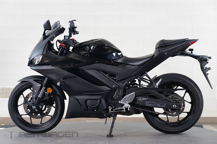 야마하 YZF R3 thumb 2