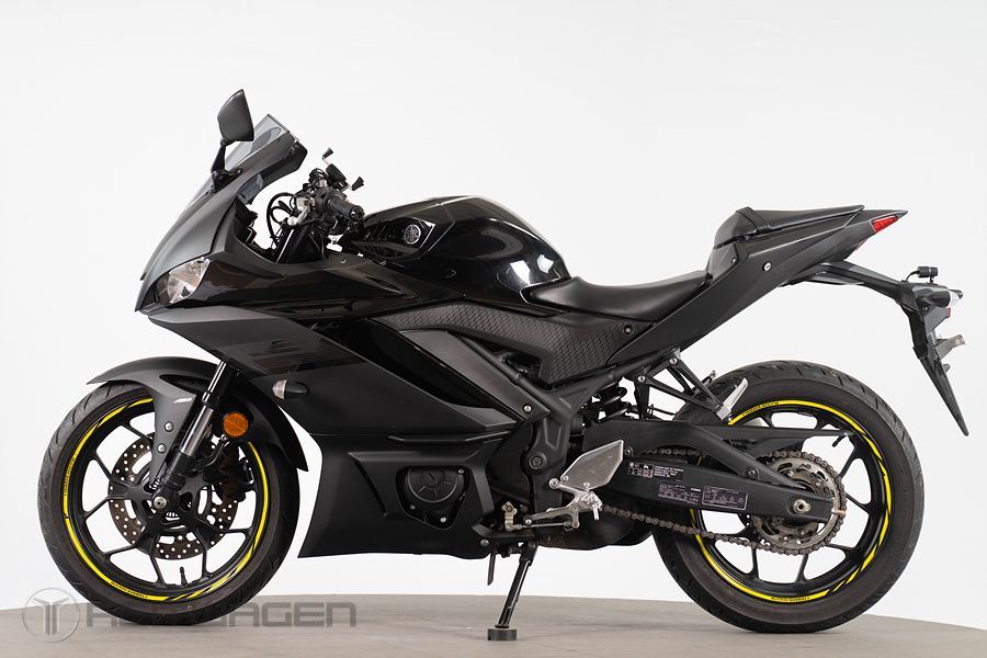야마하 YZF R3 thumb 2