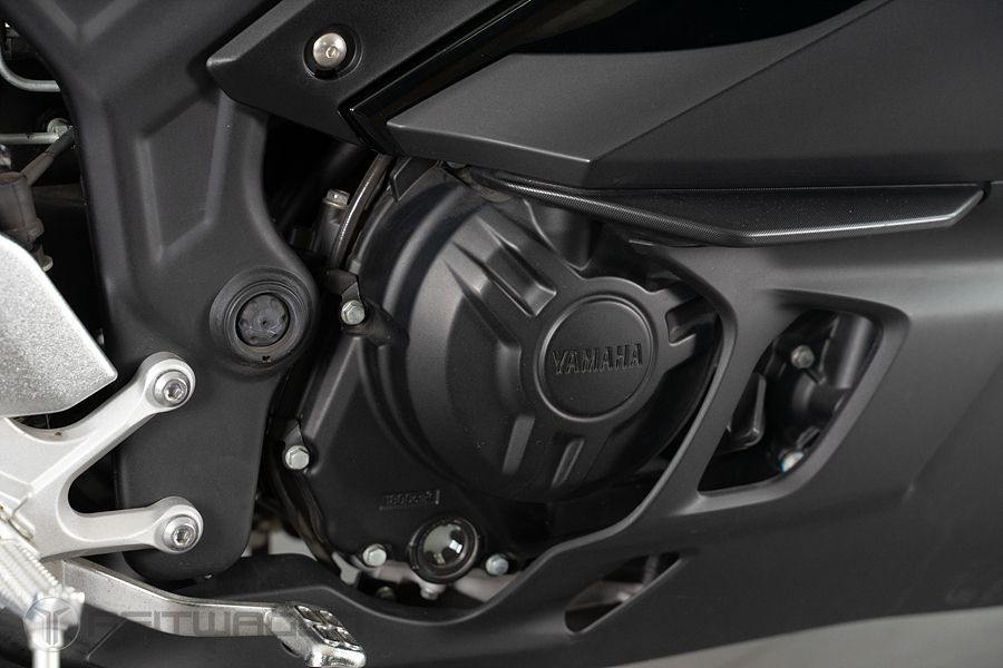 야마하 YZF R3 9