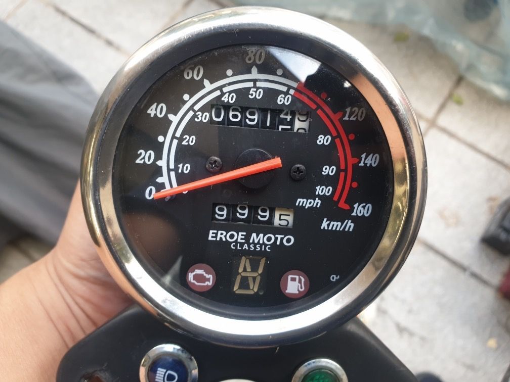엘로이모터스 팬텀 125 S 7
