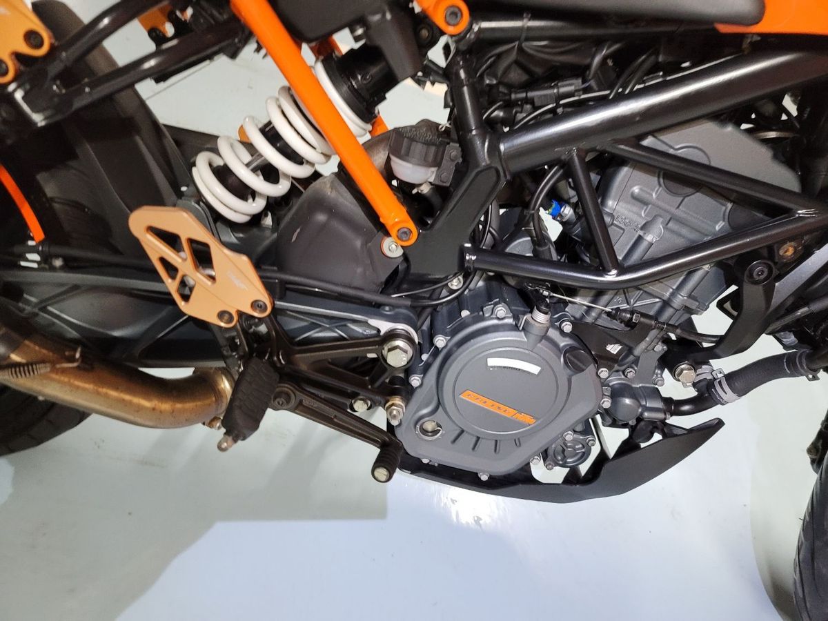 KTM 125 듀크 4