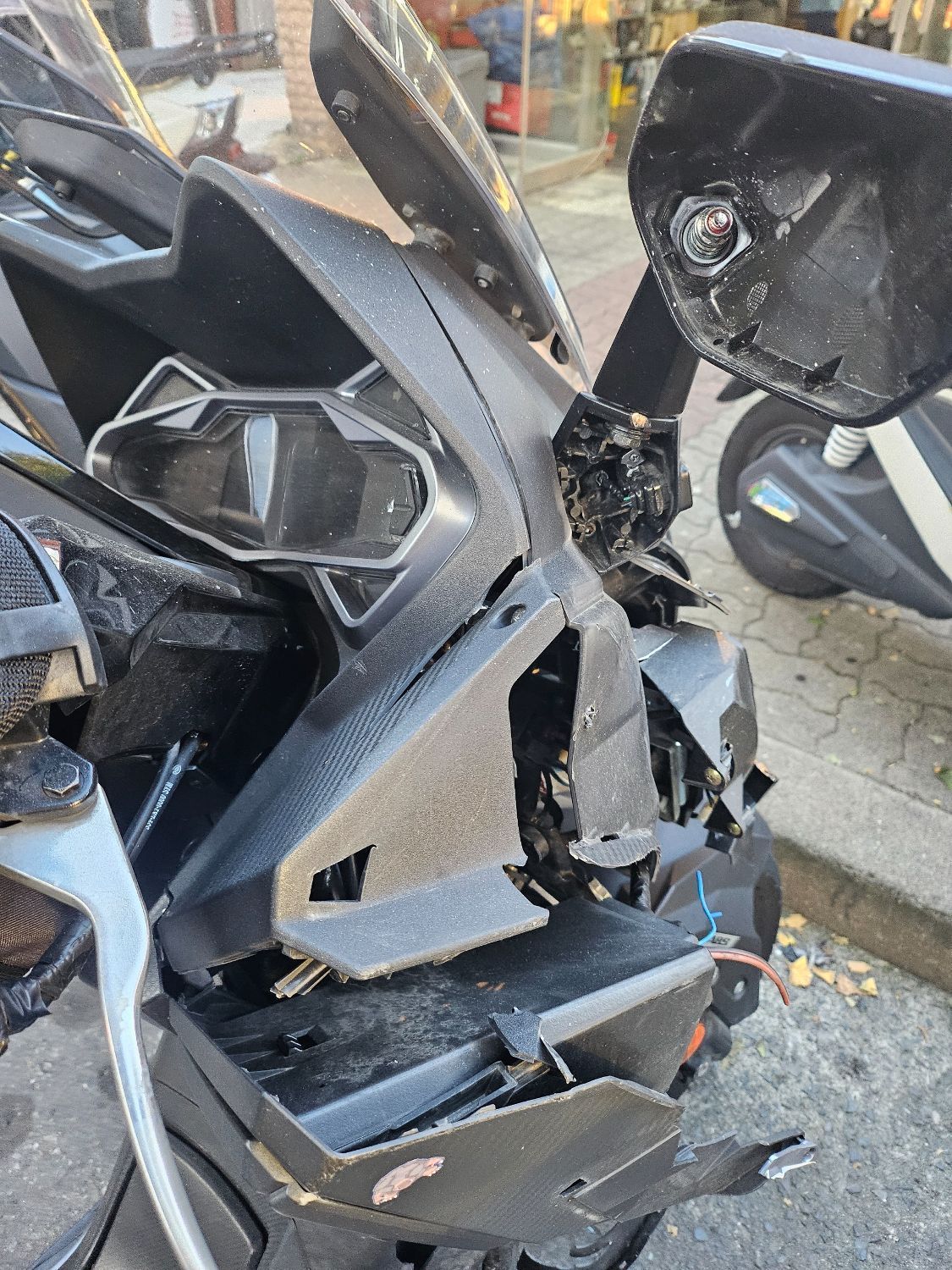 SYM 크루심 125 ABS 7