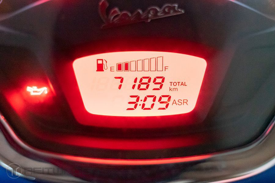 베스파 GTS 300 슈퍼 more