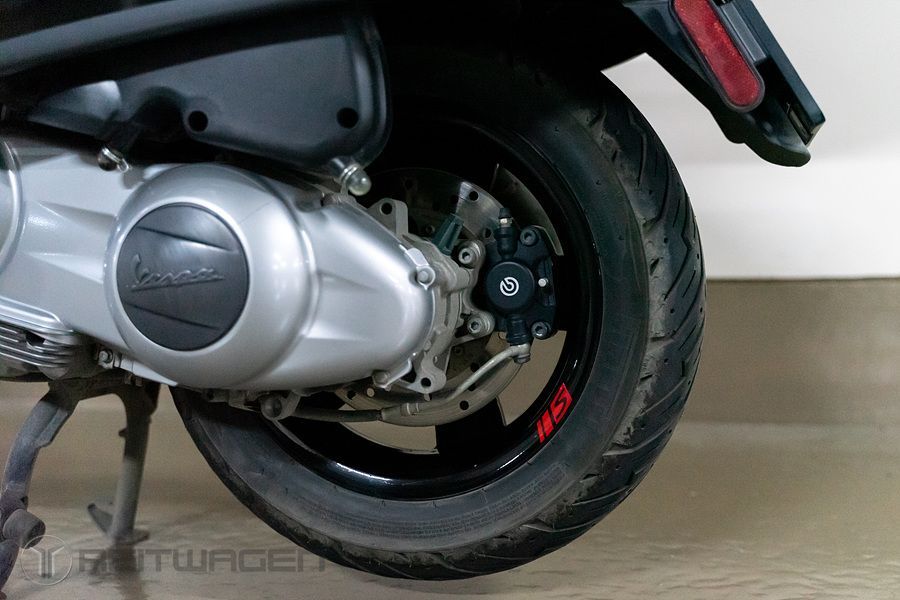 베스파 GTS 300 슈퍼 15