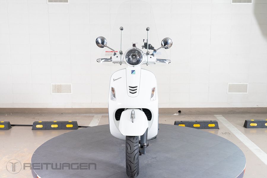베스파 GTS 300 슈퍼 more