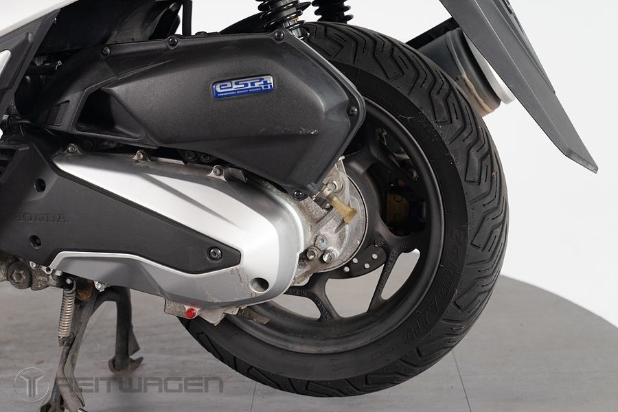 혼다 PCX 125 27